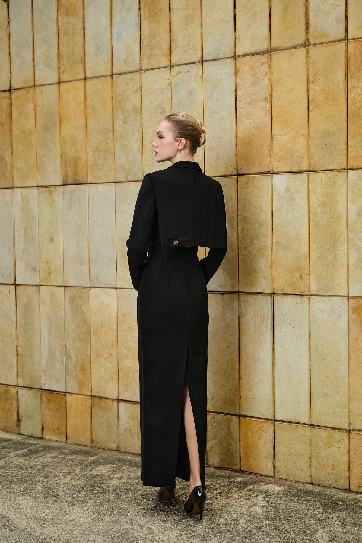 Kristen Tailored Cropped Single Breasted Blazer