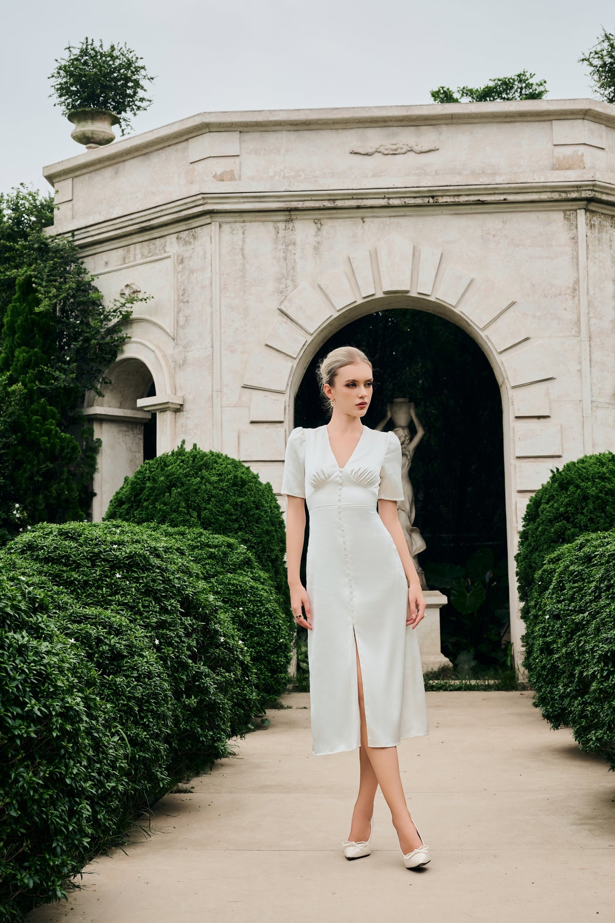 Elle Short Sleeves Midi Dress